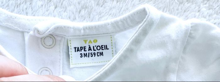 Lot de 2 tee shirt blanc « 1 TAO et 1 Kiabi » taille 3 mois - photo numéro 2