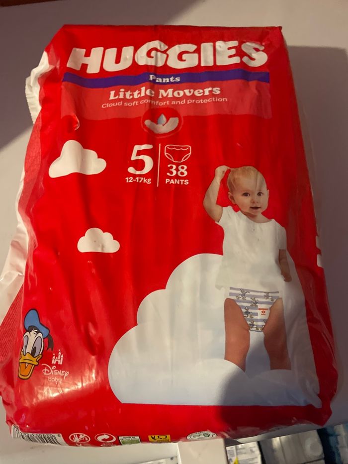 Couche pants huggies