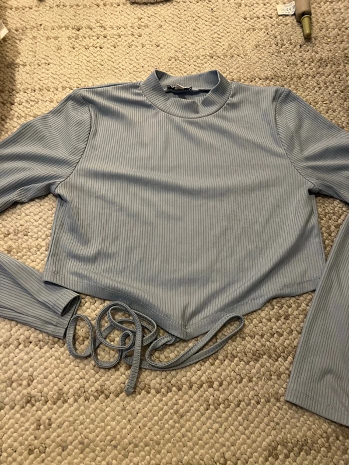T-shirt manche longue top court taille M - photo numéro 2