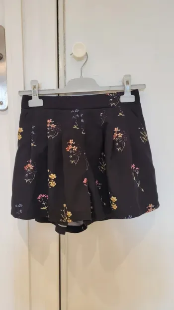 Short fluide taille haute imprimé fleurs