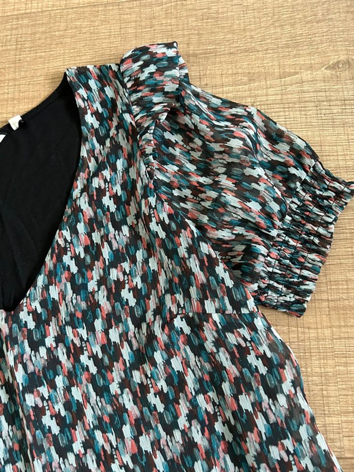 Blouse noire et imprimée Naf Naf taille XS jamais portée - photo numéro 13