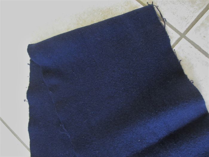 Echarpe bleu marine - photo numéro 3
