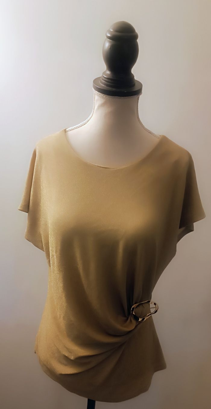 T-shirt femme taille 40/42 doré