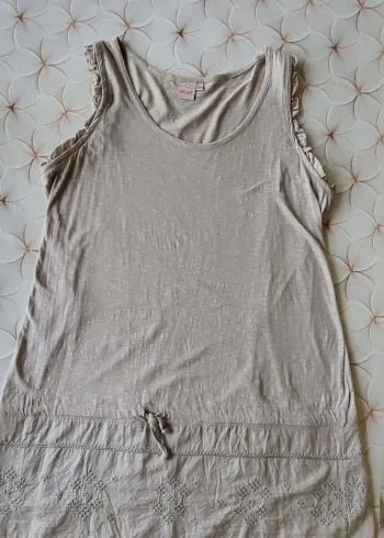 Débardeur  beige  femme  taille  42/44  Influx  très  bon  état  style 2010