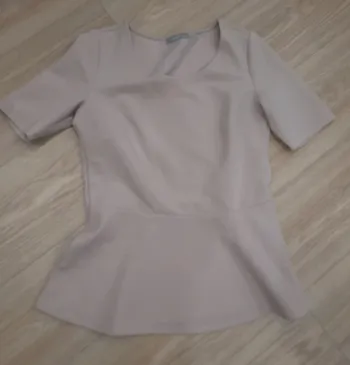 Magnifique top péplum