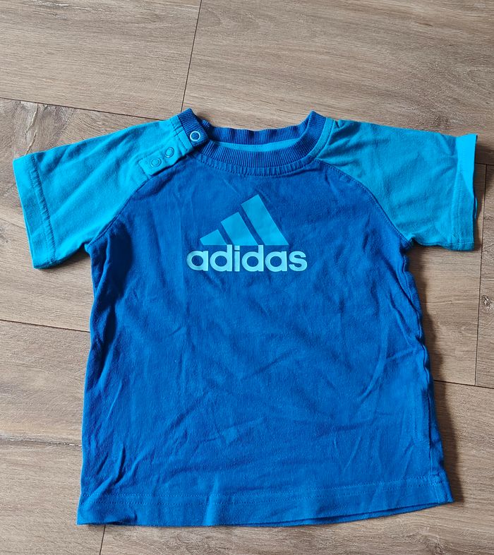 T-shirt adidas