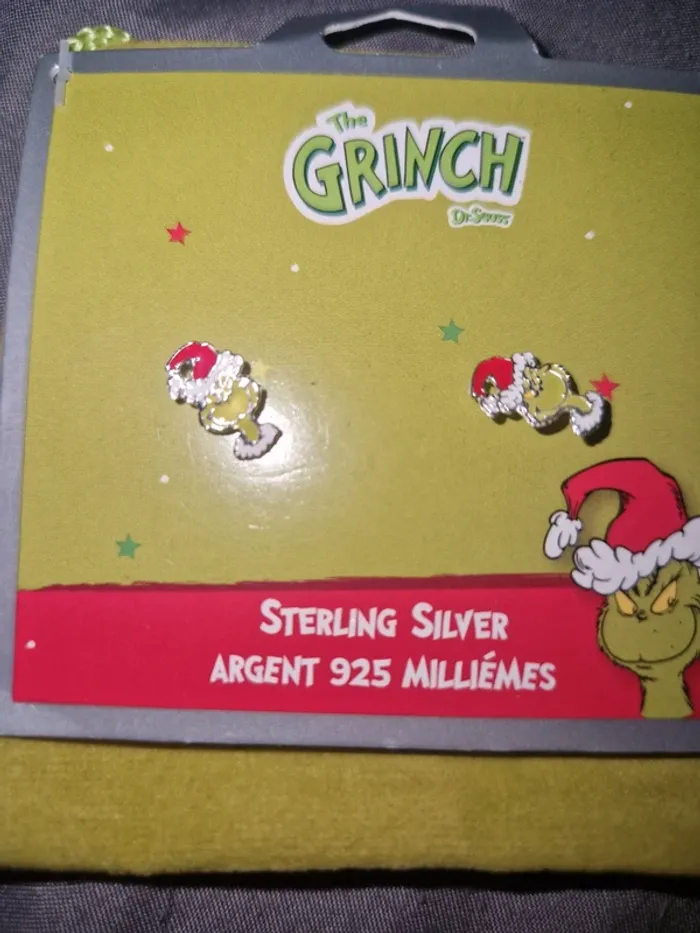 Boucle d oreilles grinch - photo numéro 2