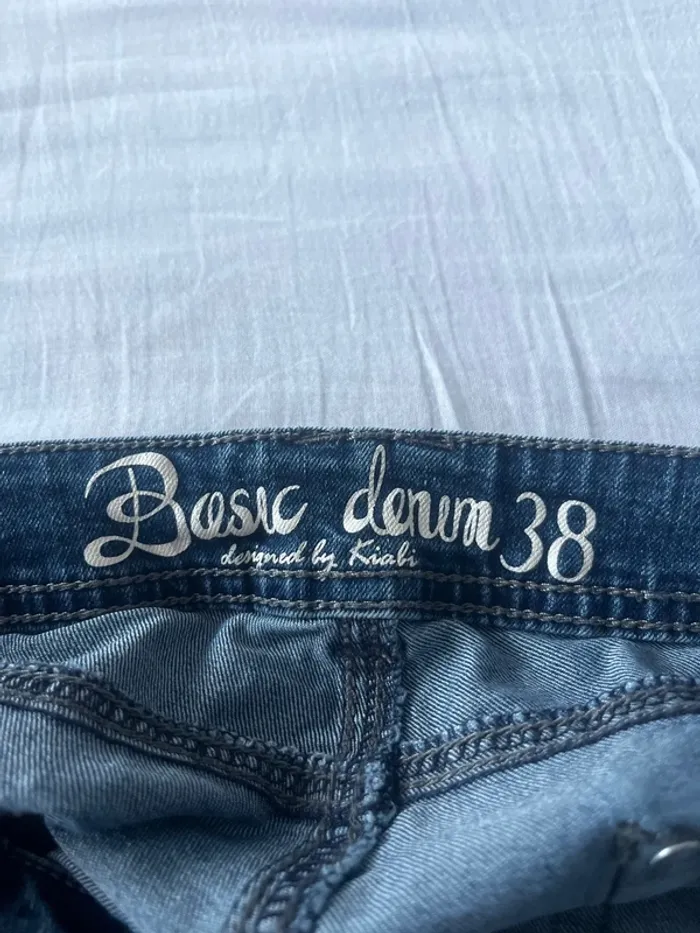 🔹 Short en Jean Bleu – Kiabi 🔹 - photo numéro 4