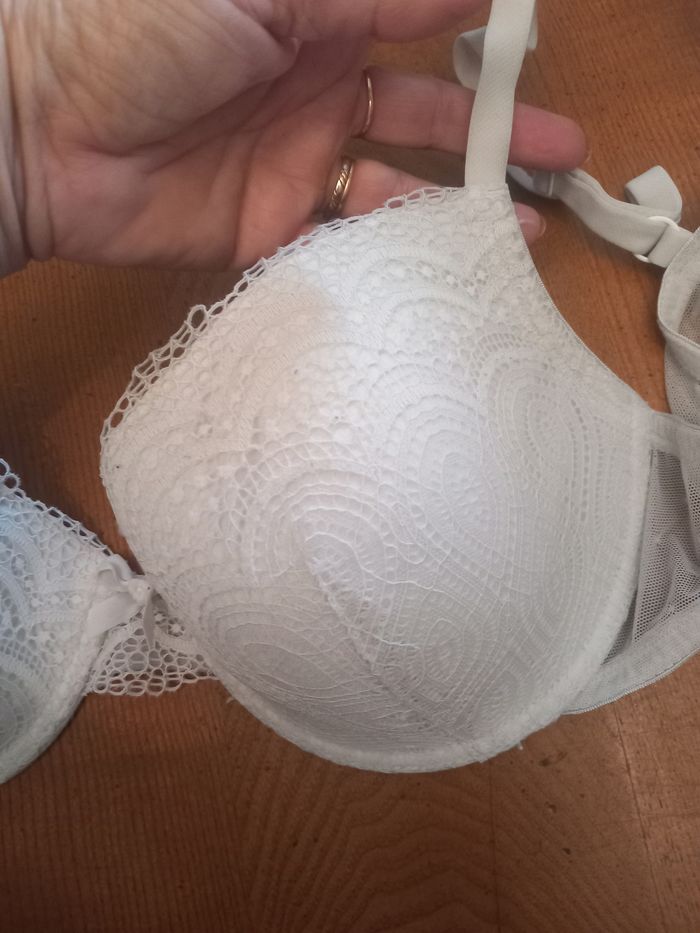 Soutien gorge - photo numéro 3