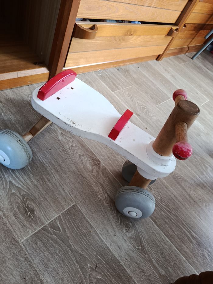 Vélo en bois - photo numéro 2