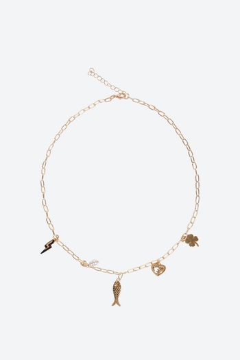un collier ⚡🐟💖🍀