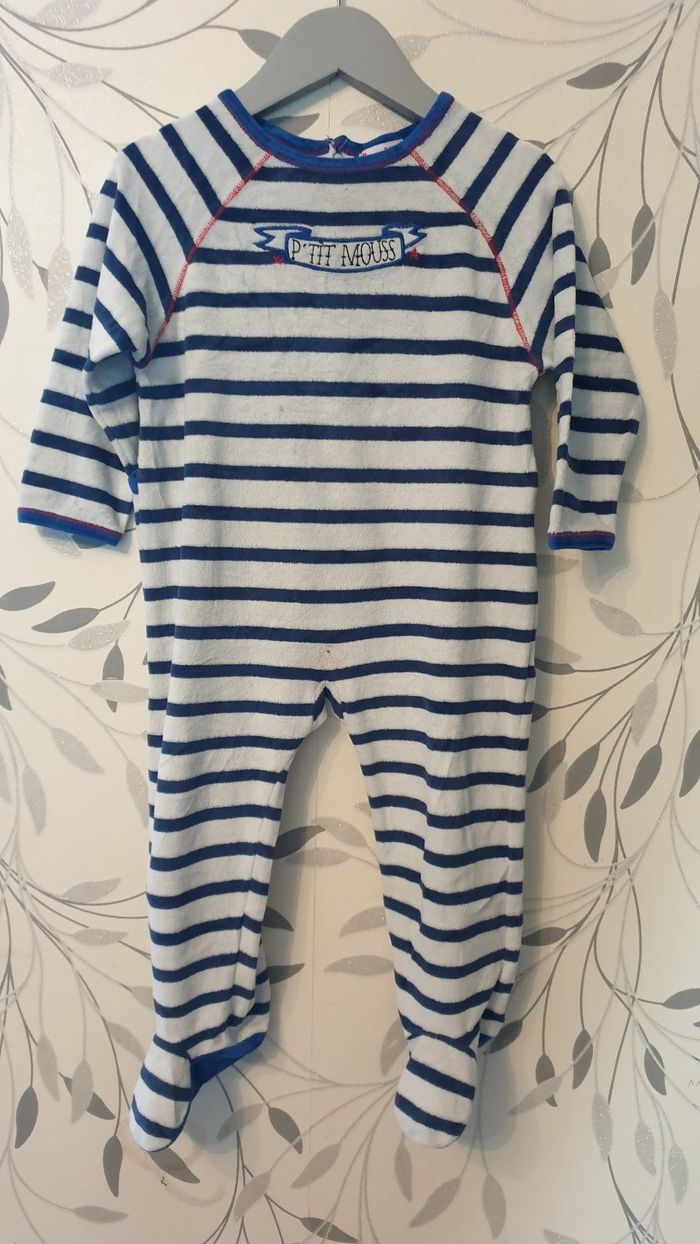 Pyjama bleu et gris marque dp am taille 24 mois