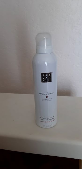 Mousse de douche Ritual of Sakura 