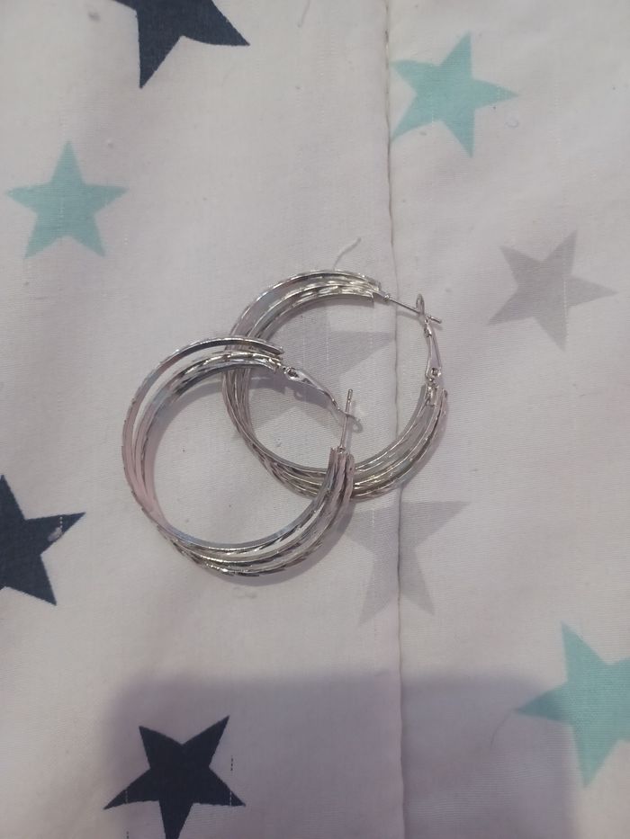 Lot de 2 boucles d'oreilles créoles - photo numéro 3