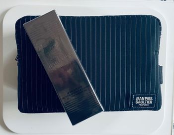 Coffret homme trousse + gel douche JPG