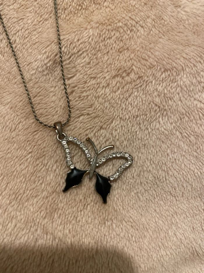 Collier papillon - photo numéro 2
