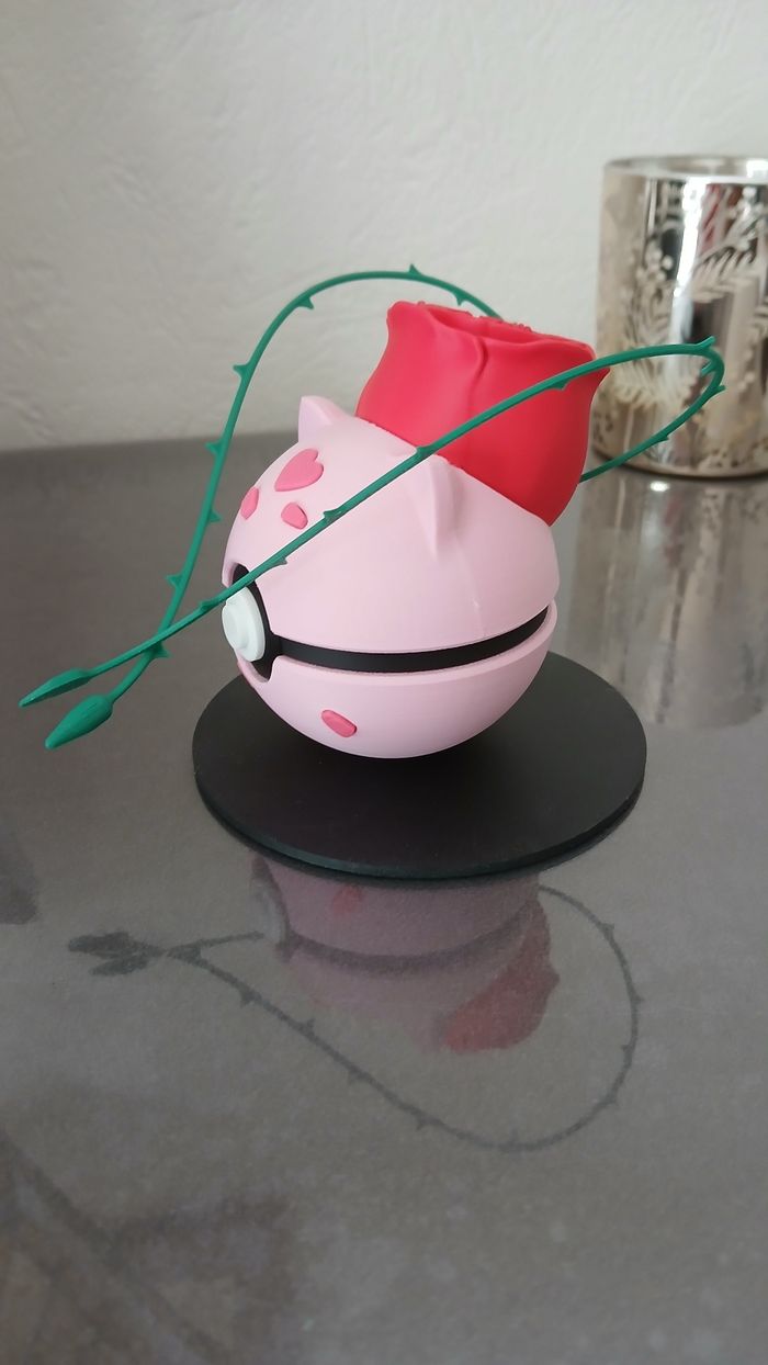 Pokeball Bulbizarre Rose - photo numéro 2