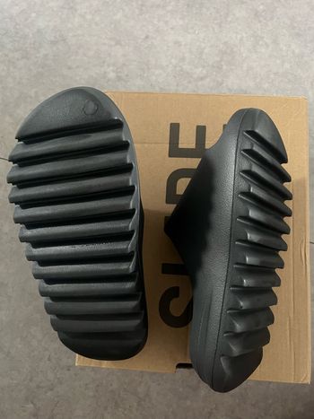 Adidas yezzy  Slide onyx