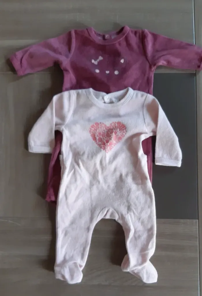 Lot 2 pyjamas 3 mois
