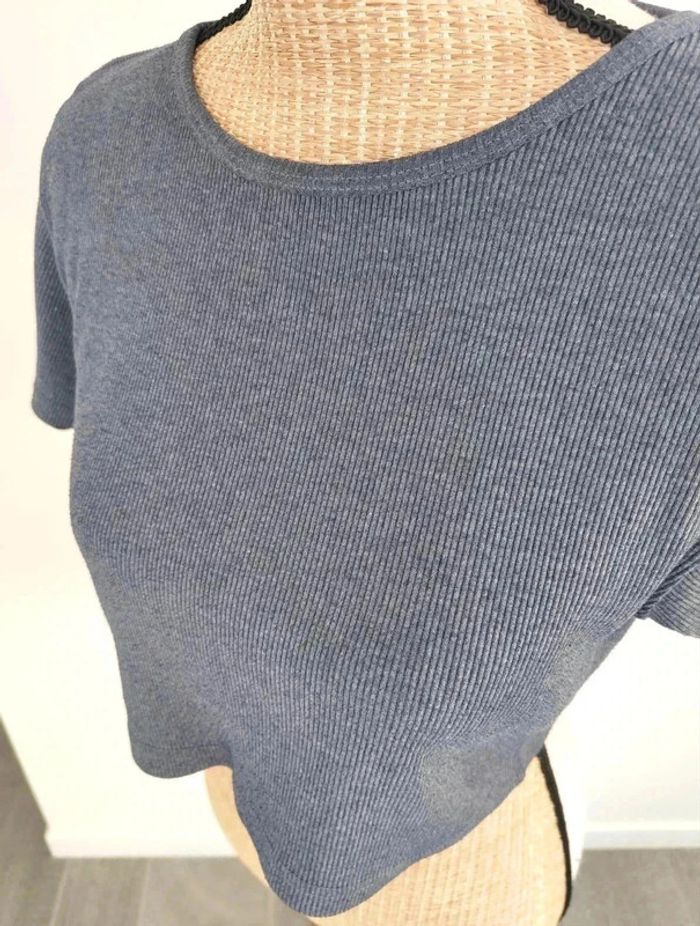 25 € Top court vintage - photo numéro 2