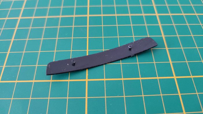 Baguette plastique avant pièce miniature Burago Renault Megane Sport 1/18 1/18e 1/18ème #B52 - photo numéro 2