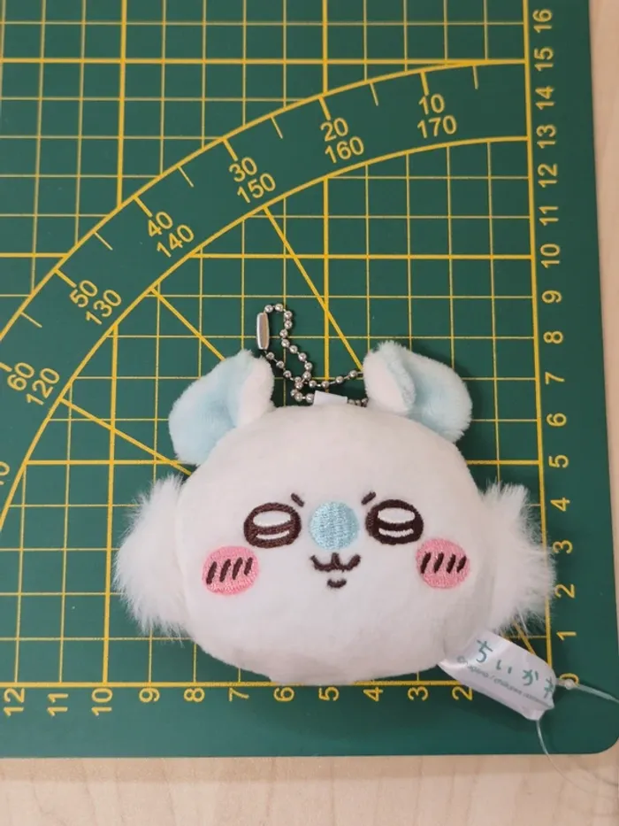 Mini mascotte peluche/miroir Chiikawa : Momonga - photo numéro 4