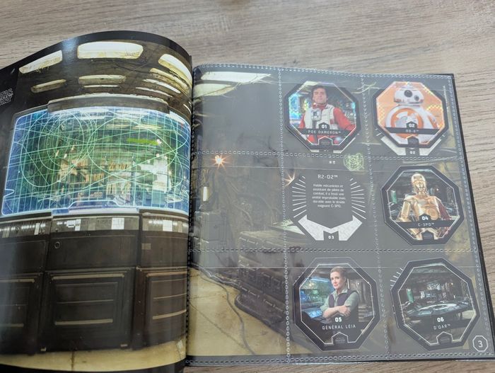 Vend 2 classeurs de cartes collection star wars - photo numéro 8