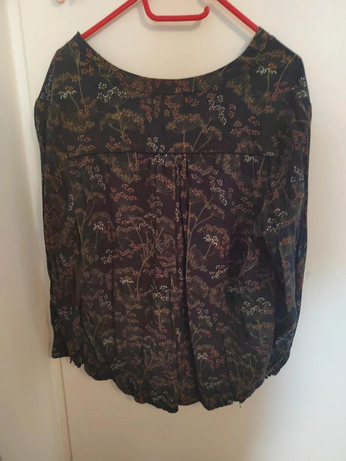 Blouse noire à fleurs taille XL - photo numéro 6