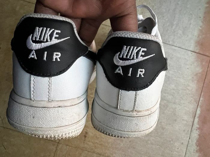 Nike air force one blanc noir 45 bon état - photo numéro 6