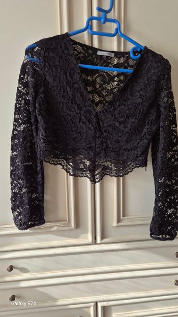 Haut en dentelle Zara