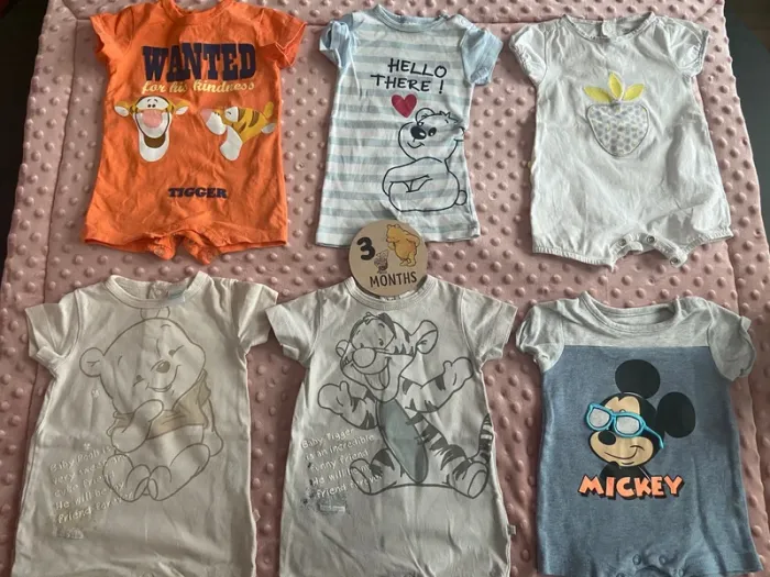Lot de 6 barboteuses Winnie Mickey 3 mois