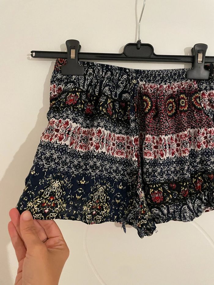 Short taille élastique avec poche bordeaux à motifs multicolore bleu marine CC Collection taille S/M - photo numéro 3
