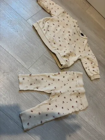 Ensemble pull + legging
