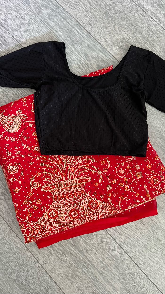 Ensemble sari