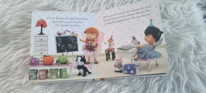 Livre Mila joue à la fée - photo numéro 2