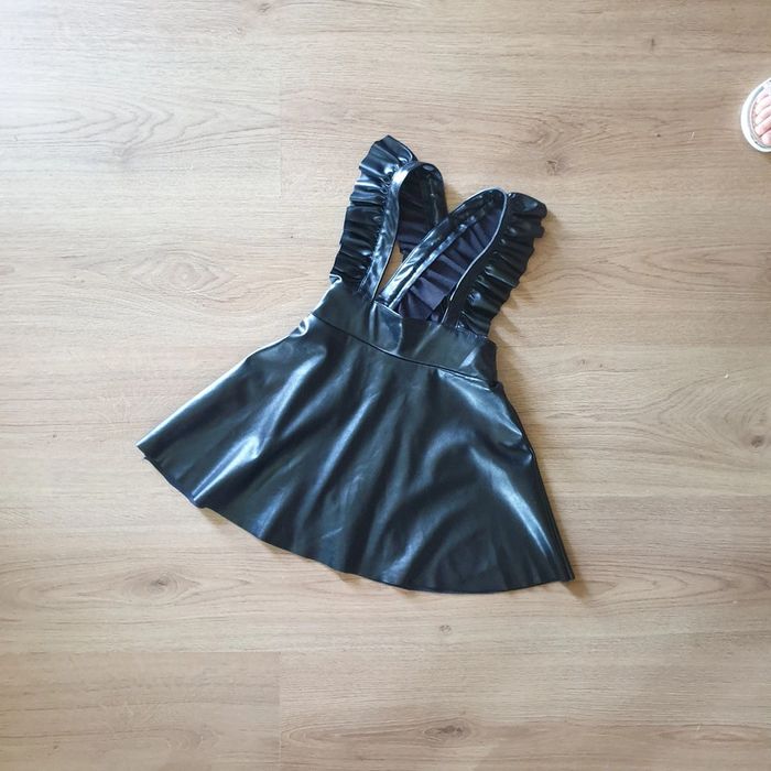 🩷 Robe salopette patineuse simili cuir a bretelles 6 ans Shein #emyfleury_6ansfille - photo numéro 10