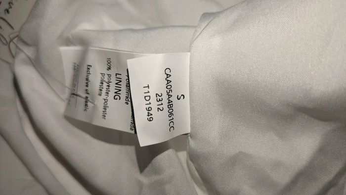 Robe midi à col surplis sans manche taille S/38 jamais porté - photo numéro 11