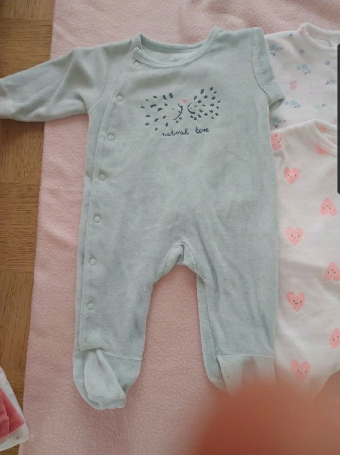 Lot pyjamas - photo numéro 2