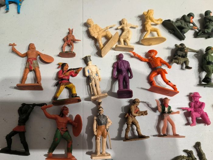 Figurine vintage lot divers soldats - photo numéro 2