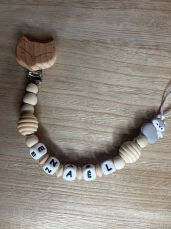 Attache tétine personnalisé