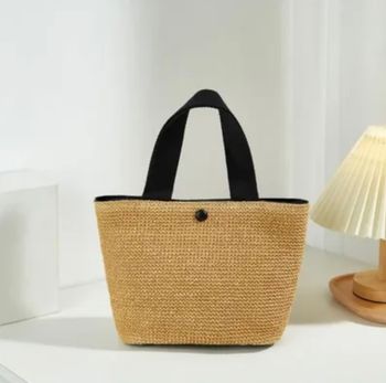 Sac en paille et simili cuir noir avec anses