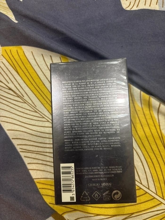 Neuf avec étiquette·Giorgio Armani - photo numéro 2