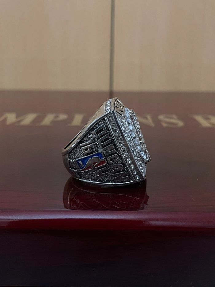Bague NBA Spurs - photo numéro 3
