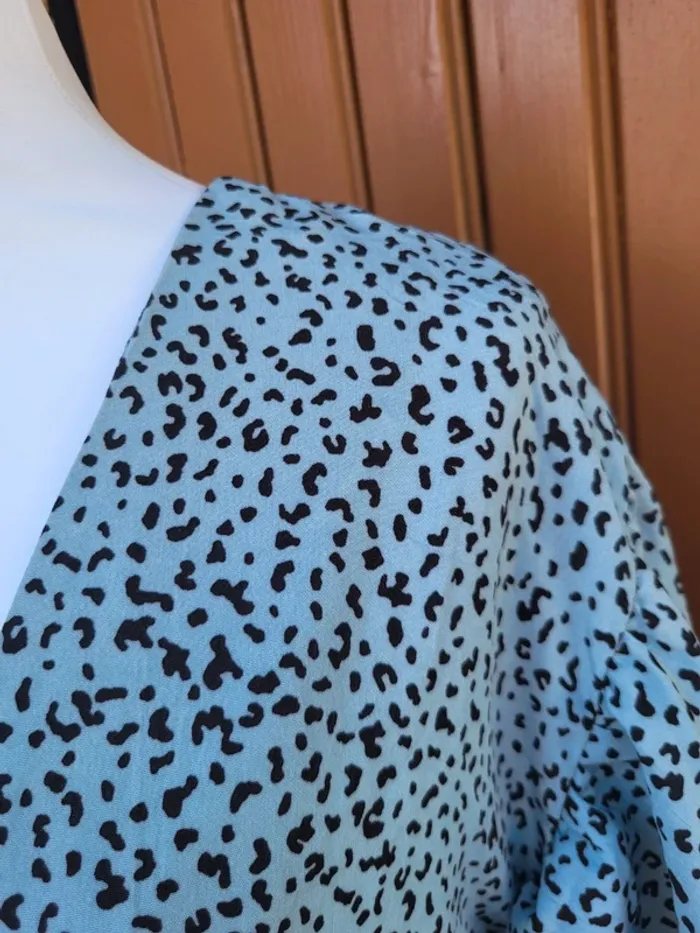 Robe léopard volant bleu gris noir shein taille 50 - photo numéro 3