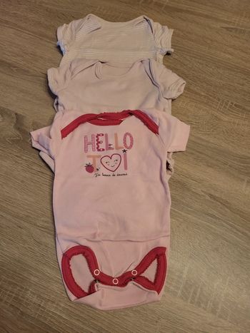 Lot 3 body manche courte