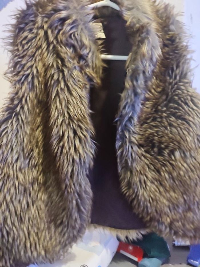 #kytie4ansfille. Gilet sans manches taille 4 ans