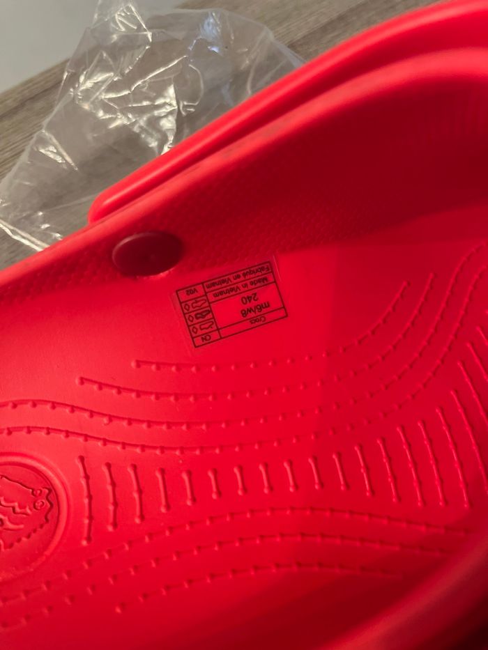 Crocs  cars Flash Mc Queen taille 38-39 - photo numéro 6