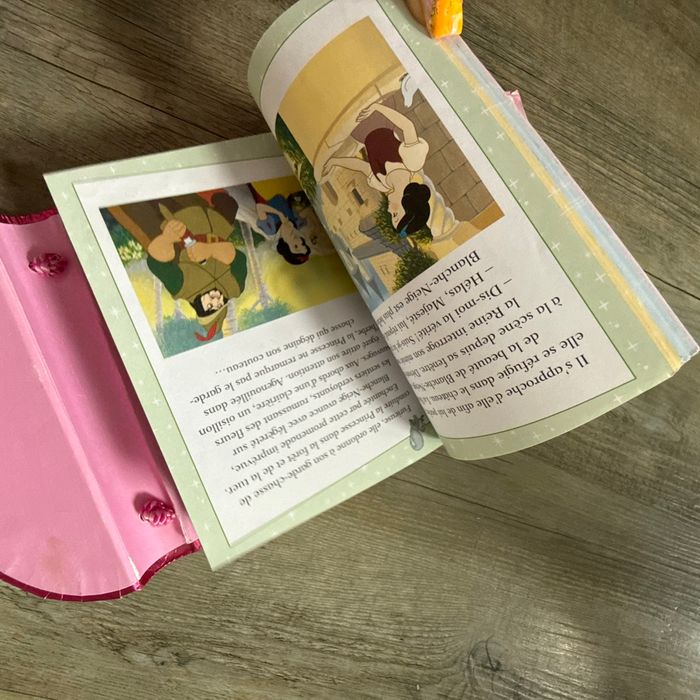 Lot livres fille - photo numéro 7