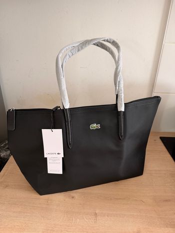 Sac à main Lacoste noir 