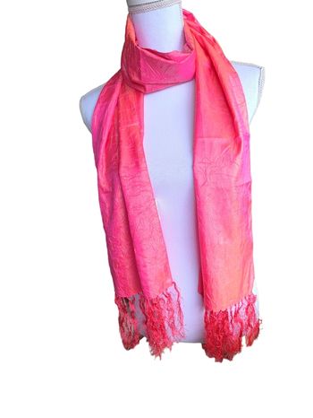 Écharpe rose nacré